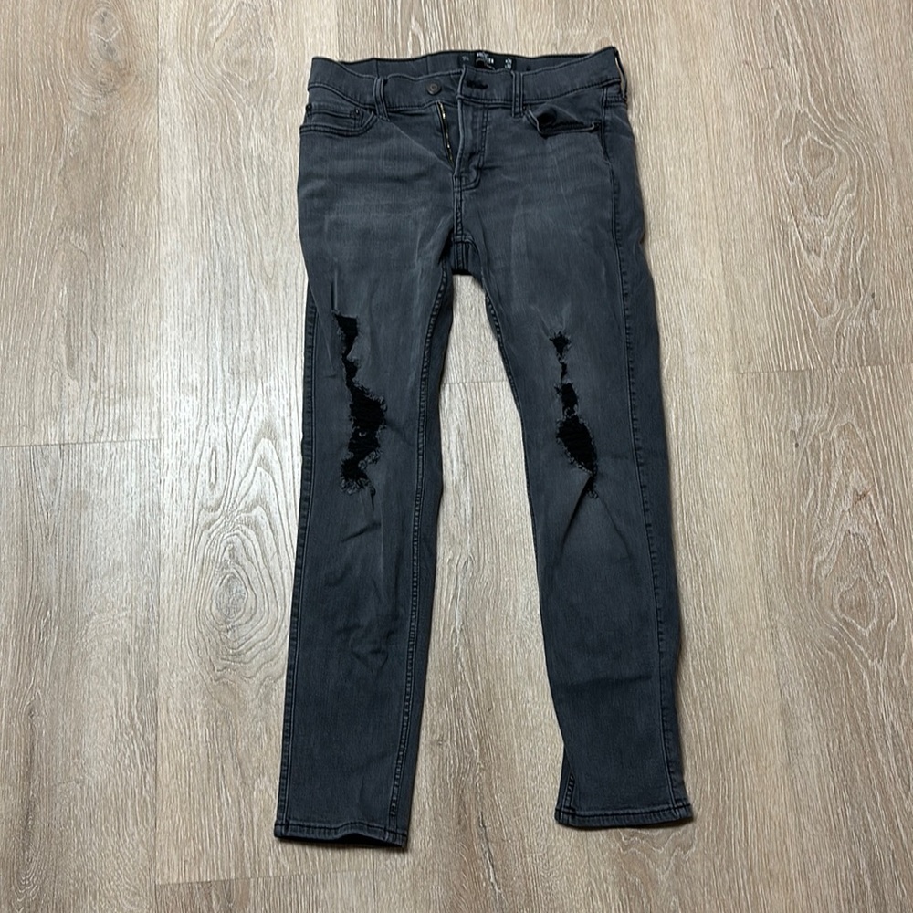 ⭐️Hollister California Ripped Skinny Advanced Stretch Jeans⭐️